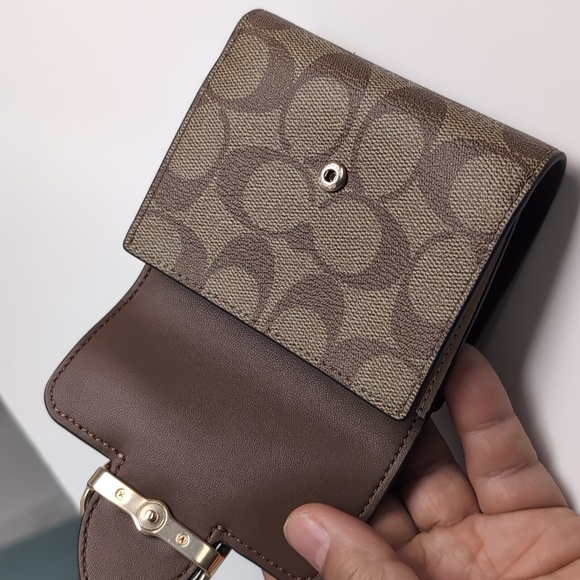 Coach CF472 Small Morgan Wallet In Colorblock Signature Canvas (Firm Price) - Picture 2 of 12